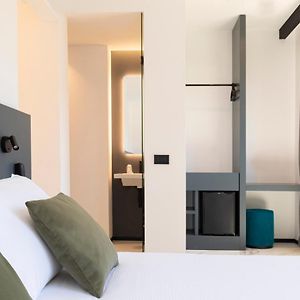 Camera standard con letto king size